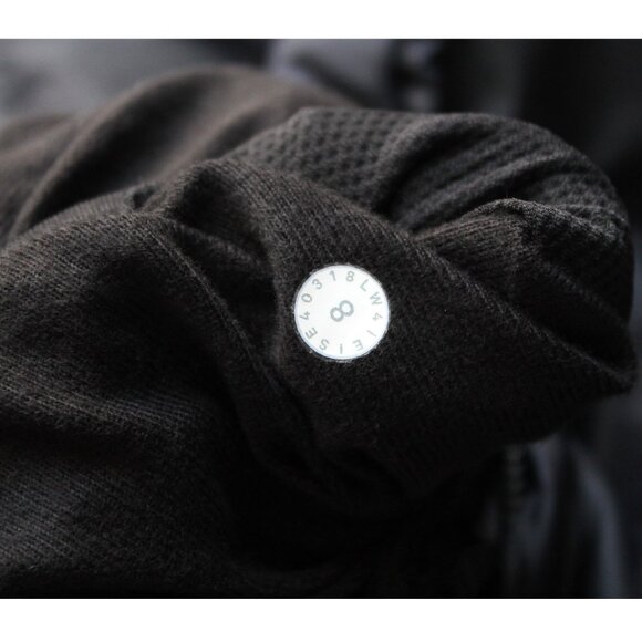 Lululemon Brave The Cold Jacket / Size 8 / Black Night Down-Filled Goose Parka - Picture 13 of 13
